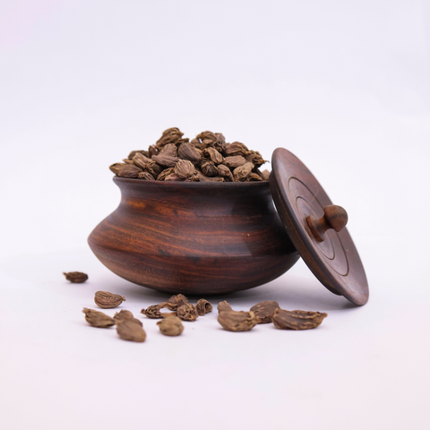 Black Cardamom - PushtiOrganics Black Cardamom - PushtiOrganics